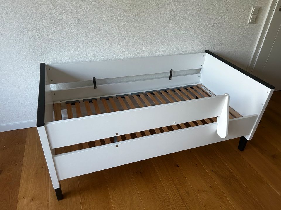 PAIDi Eliana Babybett Kinderbett Umbauseiten, Sicherheitsset TOP in Pfinztal