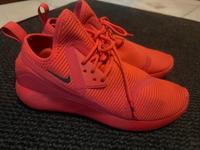 Damen Nike Schuhe 40,5 Berlin - Borsigwalde Vorschau