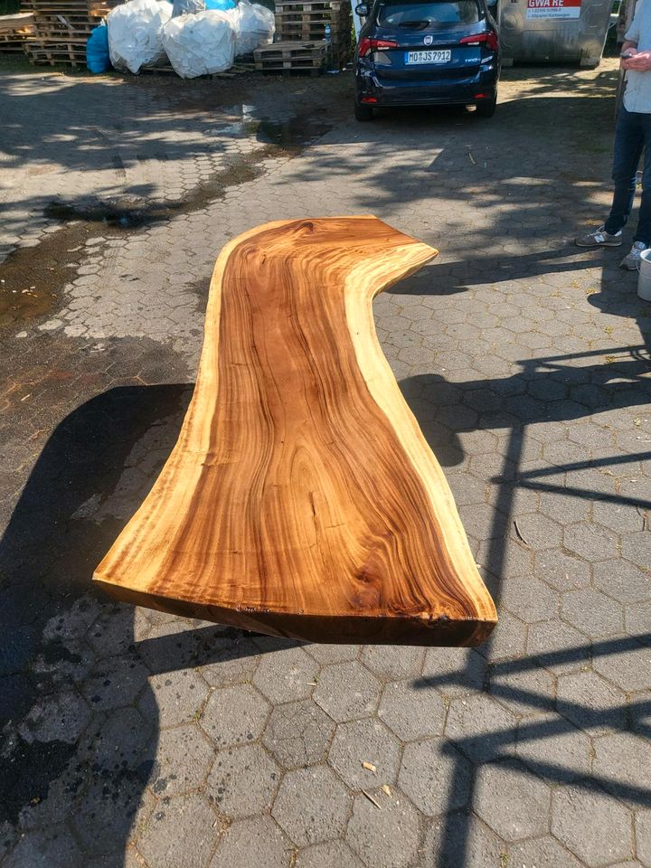 Tisch aus Akazienholz  Esstisch Wohnzimmer Garten Massivholz in Haltern am See