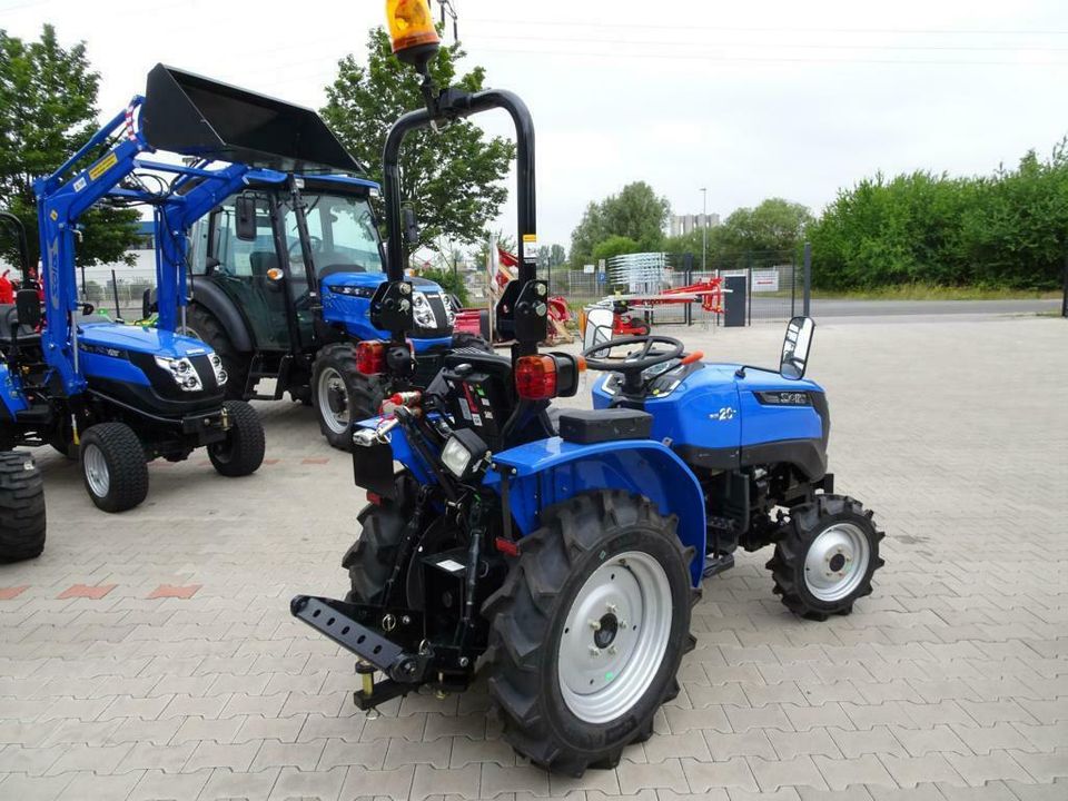 Solis 20 Traktor Trecker Schlepper 20PS Neu Rasentraktor in Osterweddingen