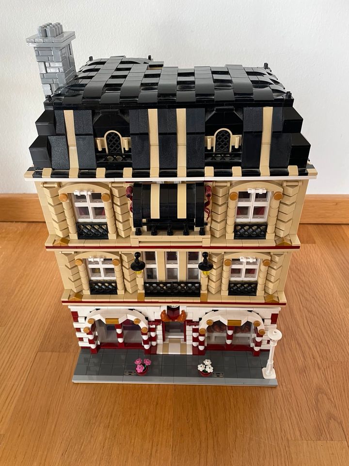 Paris Modern Bakery aus Lego nach Prinzip Modular Building in Düsseldorf