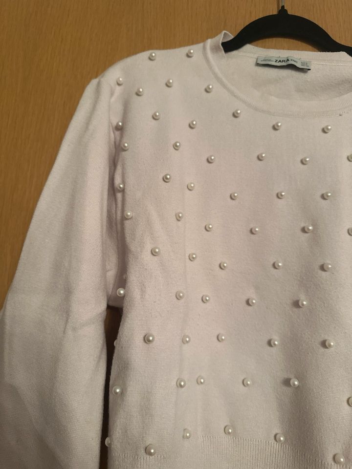 Pullover Sweatshirt Zara Gr. S Perlen Rosé Glockenärmel in Edemissen