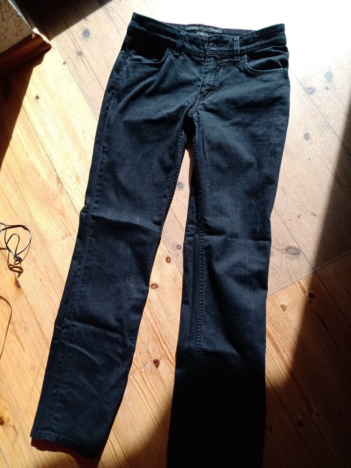 Neuwertige schwarze Jeans von Marc O'Polo Lea in Größe 28/32 in Untergruppenbach