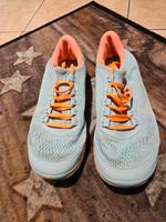 Nike Sport-Schuhe Damen Gr. 39.5 Niedersachsen - Oyten Vorschau