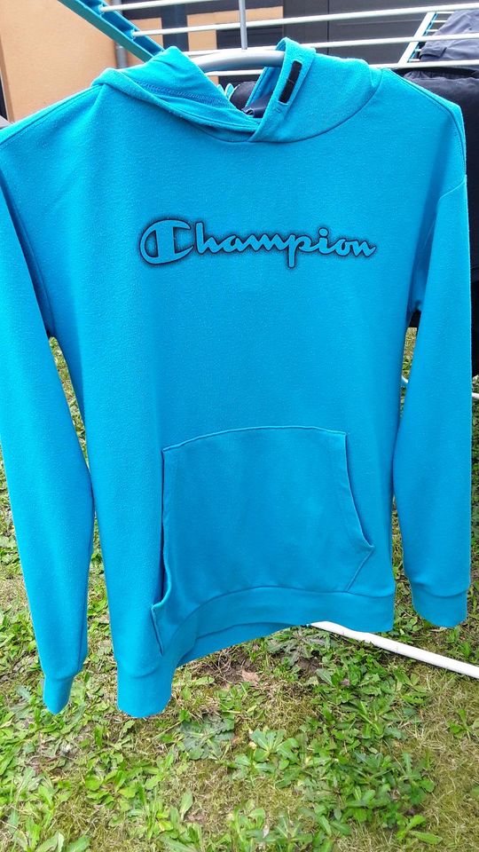 Toller Champion  Hoodie Gr.  XL 162/167 / ca 164 in türkis in Rösrath