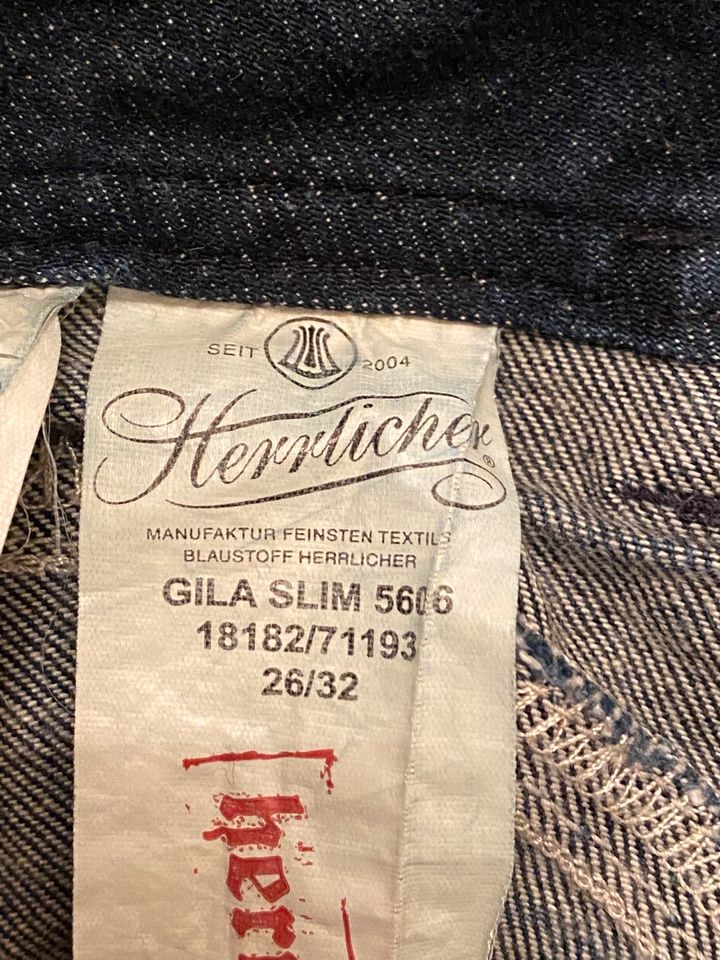 Herrlicher Damenjeans GILA Slim Gr. 26/32 in Hamburg