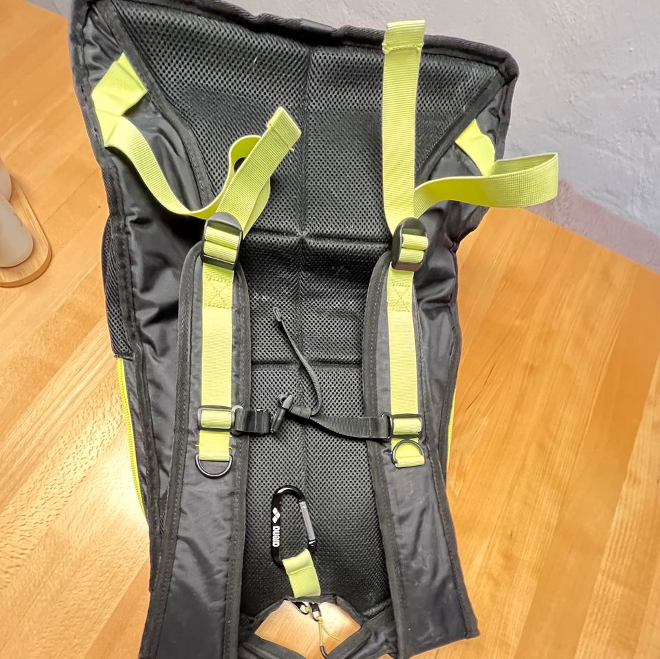 Arena Rucksack 40 Liter Schwimmrucksack  dark smoke/neon yellow in Rottweil