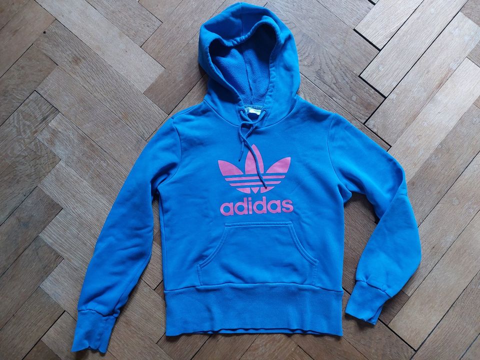 Adidas, Sweatshirt, Hoodie, blau rosa Gr. 164 in Karlsruhe