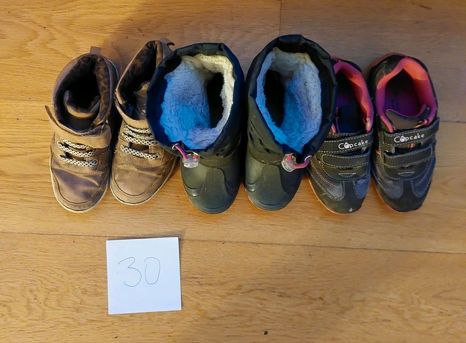 Schuhe,Sandalen,  Stiefel  Größe 21 bis 31 in Dömitz
