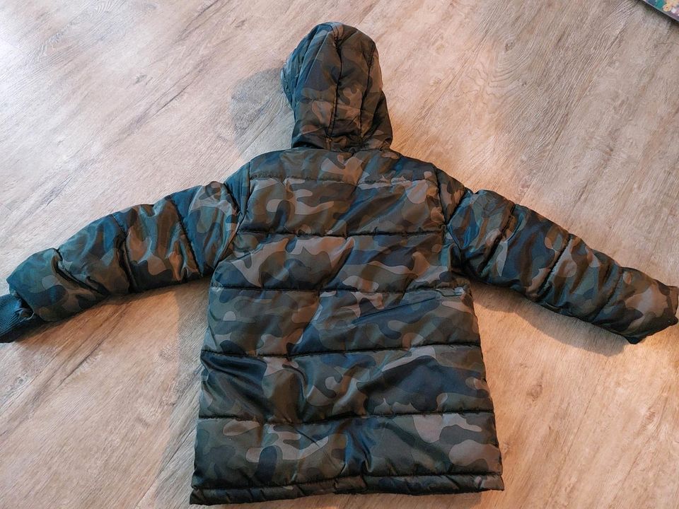 Jungen Winterjacke Gr.122 khaki little kids in Kummerfeld