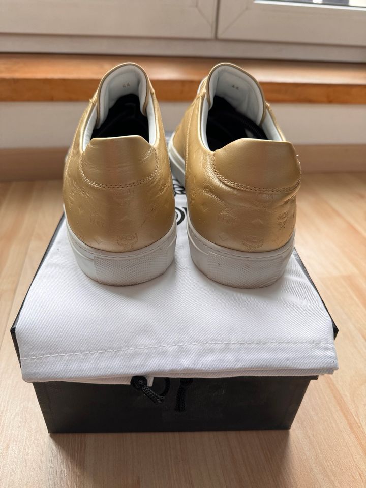 MCM Leder Sneaker Gold Neuwertig in Rückersdorf