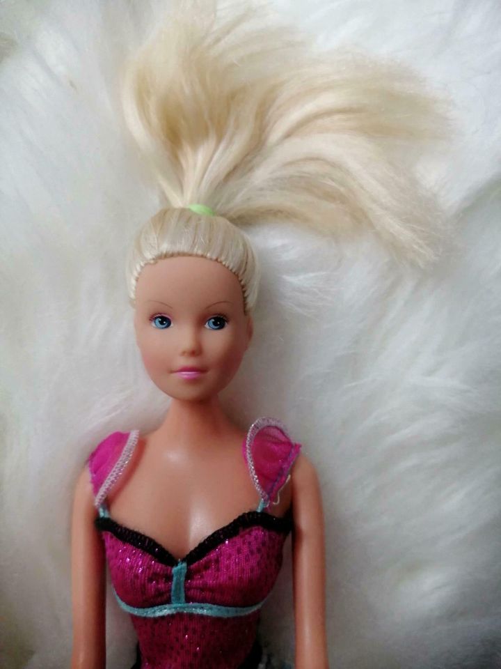 Puppe Barbie in Neuenbürg