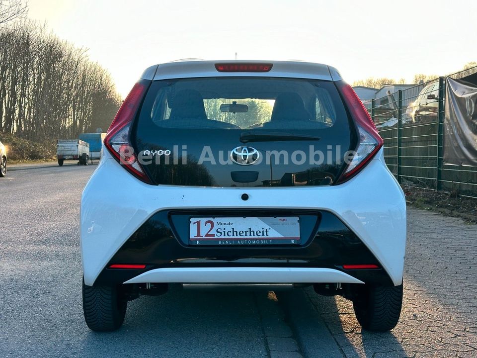 Toyota Aygo AYGO Team D/KAMERA/TEMP/APPLE-CARPLAY/KLIMA in Oer-Erkenschwick