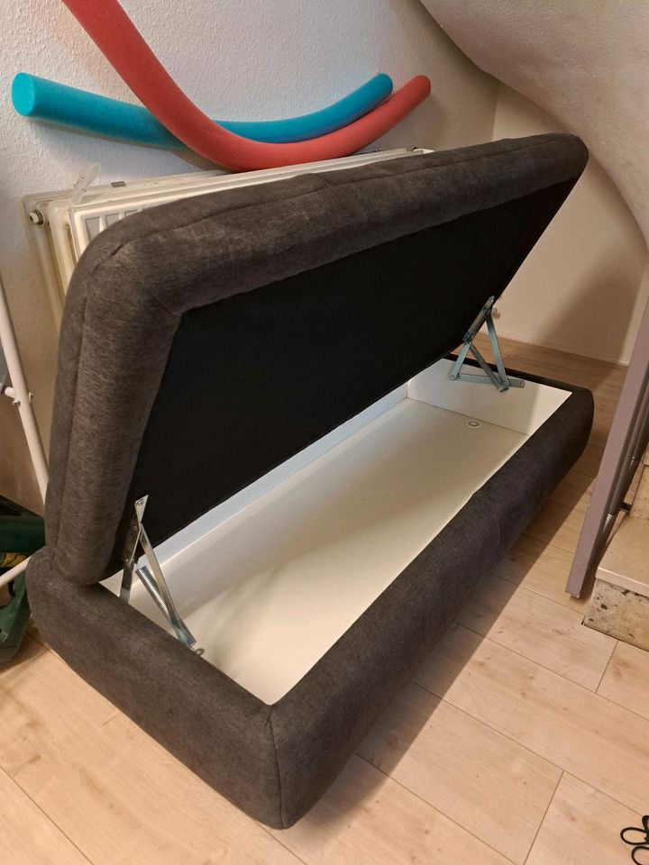 Hocker m. Stauraum Casino Polsterprogramm 135x63cm Möbel Kempf in Heppenheim (Bergstraße)