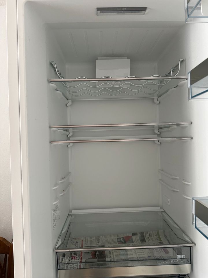 Siemens Kühlschrank mit Gefrierfach in Elmshorn