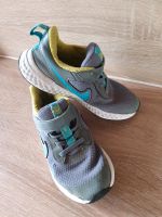 Nike Schuhe, Sneaker Gr.29,5 Niedersachsen - Neuenhaus Vorschau