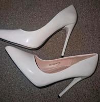 Letzte Chance 18 inkl versand!!Damen pumps Hessen - Bad Hersfeld Vorschau