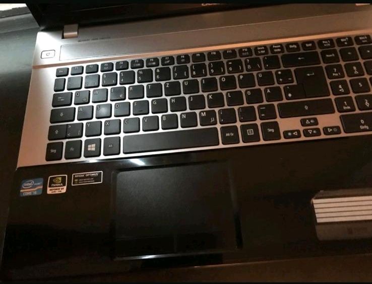 Acer Aspire V3-771G  Laptop mit Papiere und Quittung  fast neu in Mainz