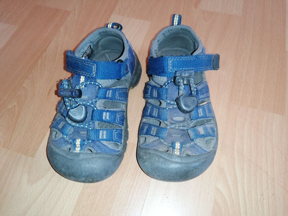 Keen Sandalen Gr. 25/26 mit Klettverschluss blau Kinderschuhe in Wollersleben