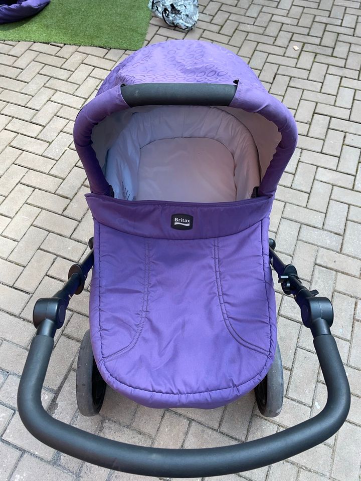 Römer Britax Kinderwagen in Sulzbach a. Main