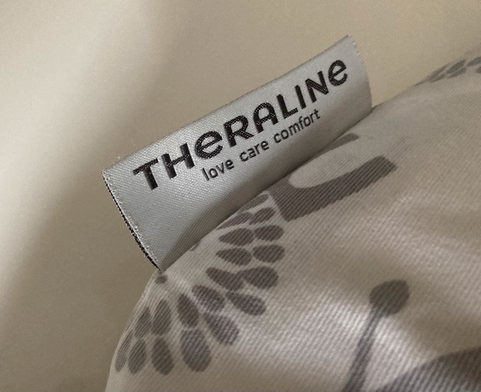 Theraline Stillkissen Mond in Köln