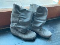 Stiefel gefüttert Nike grau Fell Hessen - Dietzenbach Vorschau