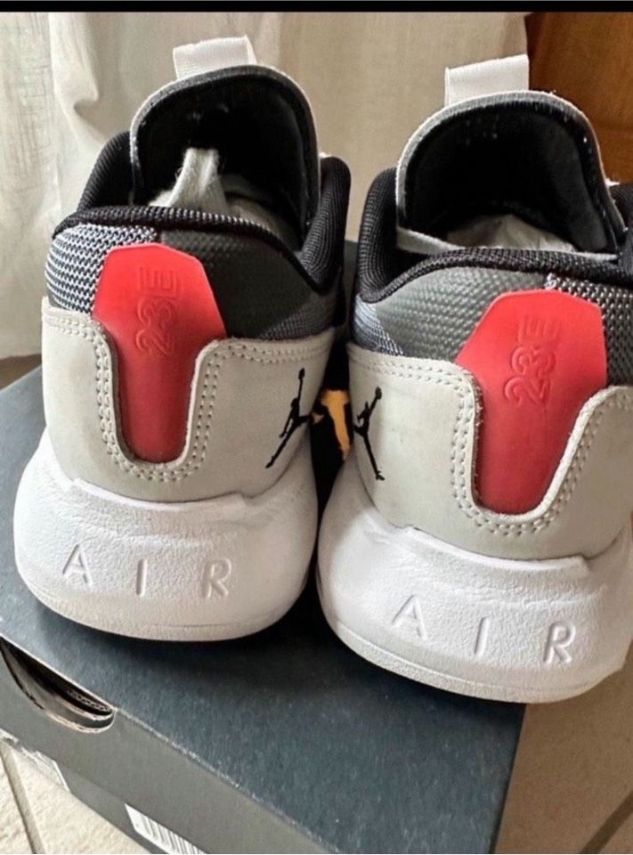 Sneaker Nike Air Jordan Schuhe Gr.36,5 in Sonsbeck