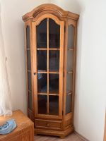 Vitrine zu verkaufen mit Glastüren und Schlüssel vintage Nordrhein-Westfalen - Ennepetal Vorschau