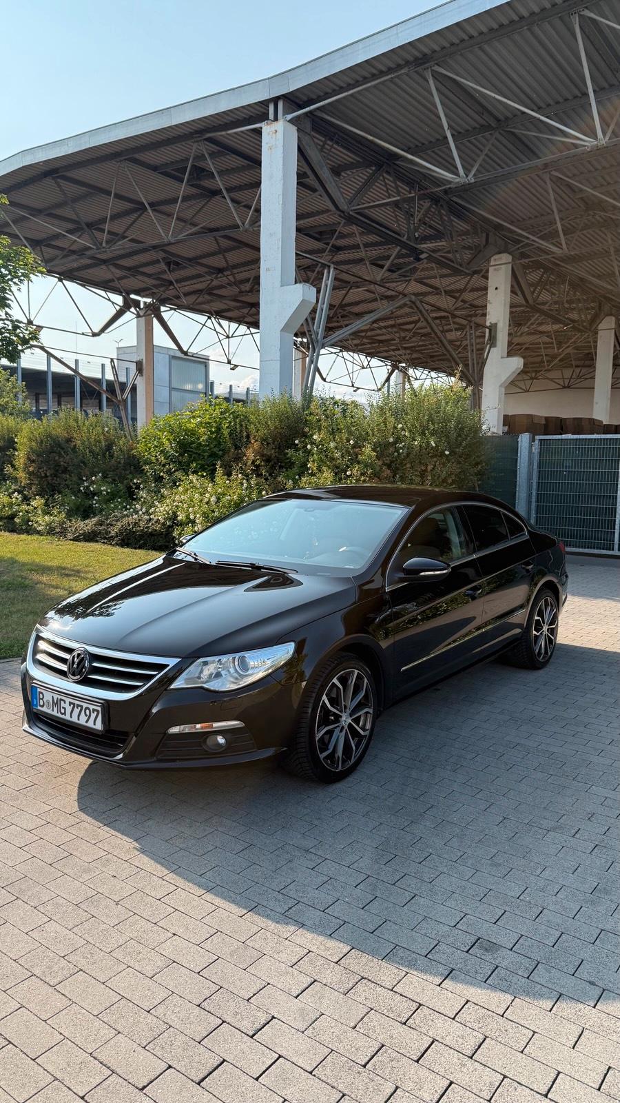 Abbildung des Autos VW Passat CC 1.8 TSI DSG…