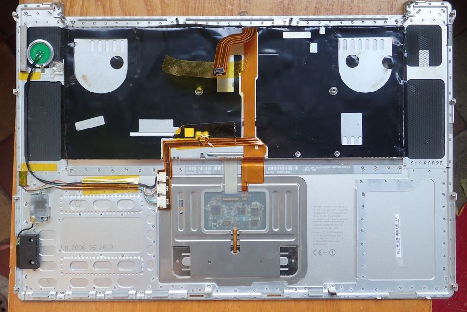 Apple MacBook Pro 15" A1260 Oberteil + QWERTZ Tastatur Ersatzteil in Berlin