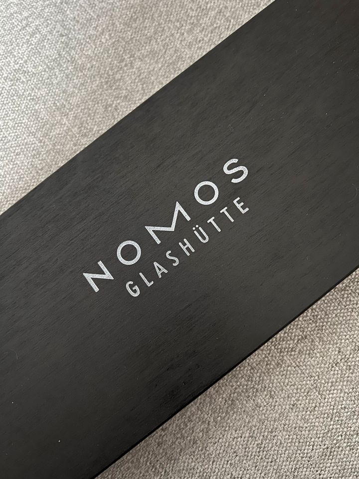 Nomos Tangente Breuninger Limited Edition 1von140 ST NEU Full Set in Stuttgart