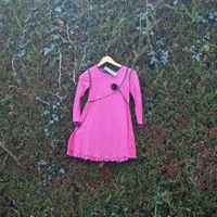 handmade Wollkleid wunderschönes Kleid aus Wolle Gr. 116 122 Parchim - Landkreis - Plate Vorschau