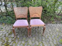 2 antike Holzstühle Niedersachsen - Edemissen Vorschau