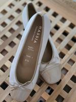 Hassia Pumps beige 39 Leder außen und innen wie neu Hessen - Hanau Vorschau