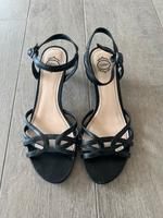 ♥ Schöne neuwertige Sandaletten in schwarz von Esprit Gr. 38 ♥ Hessen - Rodgau Vorschau