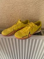 Hallenfußballschuhe Nike Gr. 43 Sachsen - Oelsnitz / Vogtland Vorschau