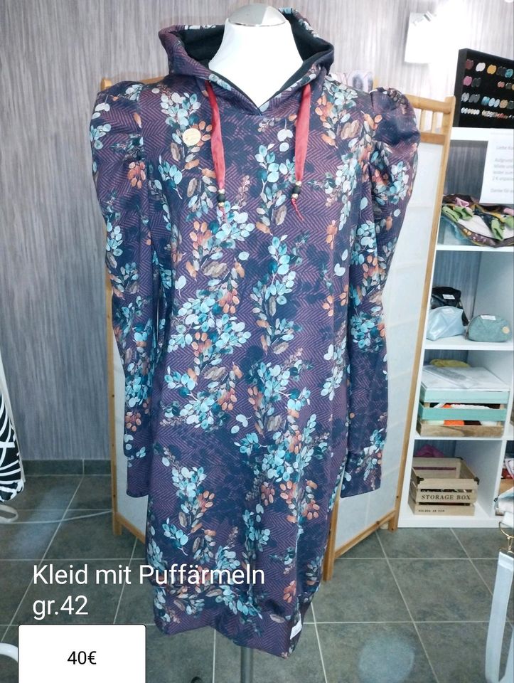 Abverkauf handmade Kleidung in Kaulsdorf