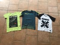 ‼️Gamer T-Shirts PlayStation 158 164 c&a H&M blau neon grün weiß Nordrhein-Westfalen - Attendorn Vorschau