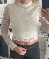 YAS Yasquinn LS Cropped Top AS - Celeb Bayern - Augsburg Vorschau