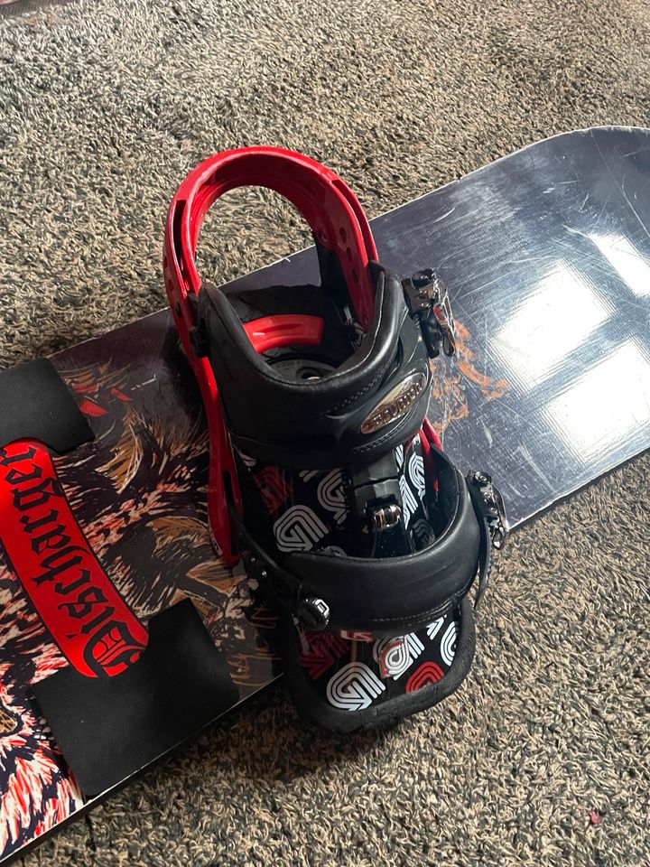 Snowboard Atomic mit Burton Bindung 150cm in Haunetal