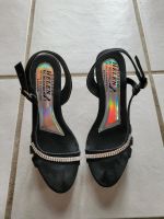 Stilettos Absatzschuhe Sandalen Strasssteine 39 NEU Ecuador Kr. München - Höhenkirchen-Siegertsbrunn Vorschau