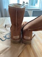 UGG Classic Short II chestnut (Gr 41) Saarland - St. Ingbert Vorschau
