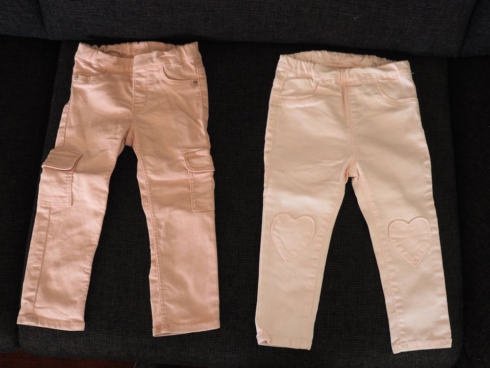 4 Jeans Hosen Jeggings Leggings von H&M / C&A - Größe 92 in Esslingen