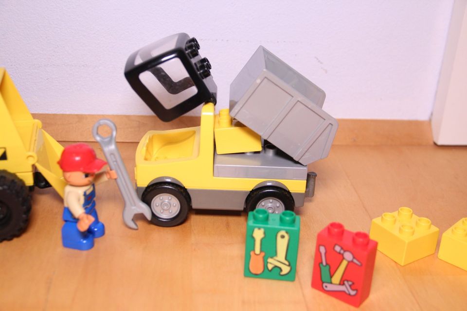 Lego Duplo Bagger Schaufelbagger Laster Frontlader Kipplaster in Rosenheim