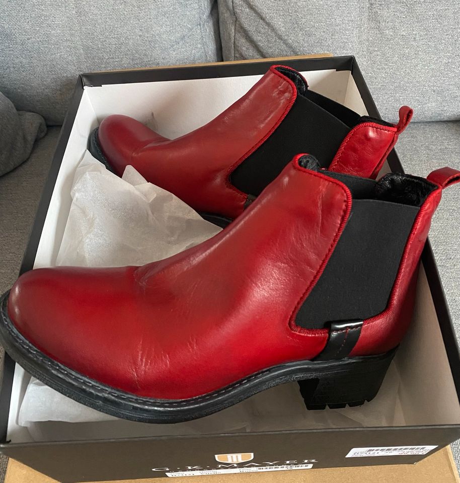 Stiefeletten rot in Rheinstetten