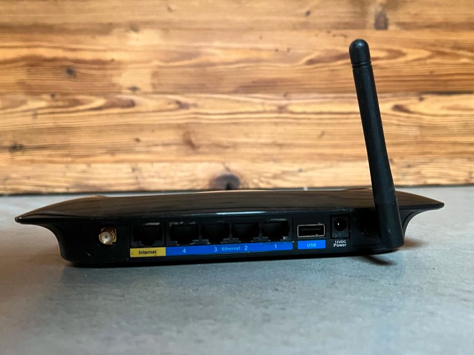 Linksys WRT160NL-EW Wireless Router inkl. USB-Storage Link Cisco in  Nordrhein-Westfalen - Olsberg | Netzwerk & Modem gebraucht kaufen | eBay  Kleinanzeigen ist jetzt Kleinanzeigen