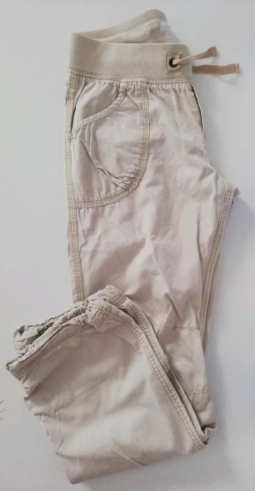 Hose Schlupfhose Mädchen H&M beige Gr 152 in Marl