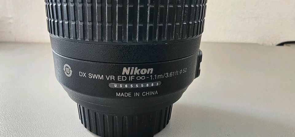 Objektiv Nikon DX AF-S NIKKOR 55-200mm 1:4-5.6G ED VR in Hamburg