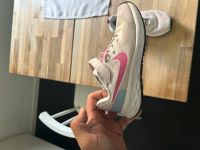 Nike Mädchen  Kinder sneaker Schuh Baden-Württemberg - Öhringen Vorschau