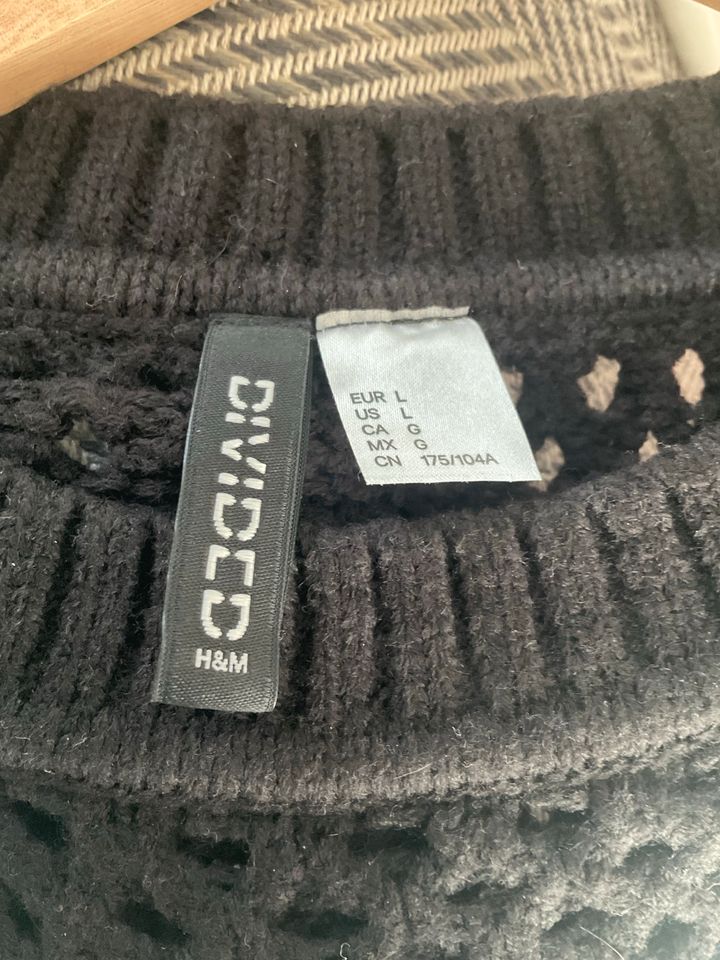 H&M Pullover in Berngau